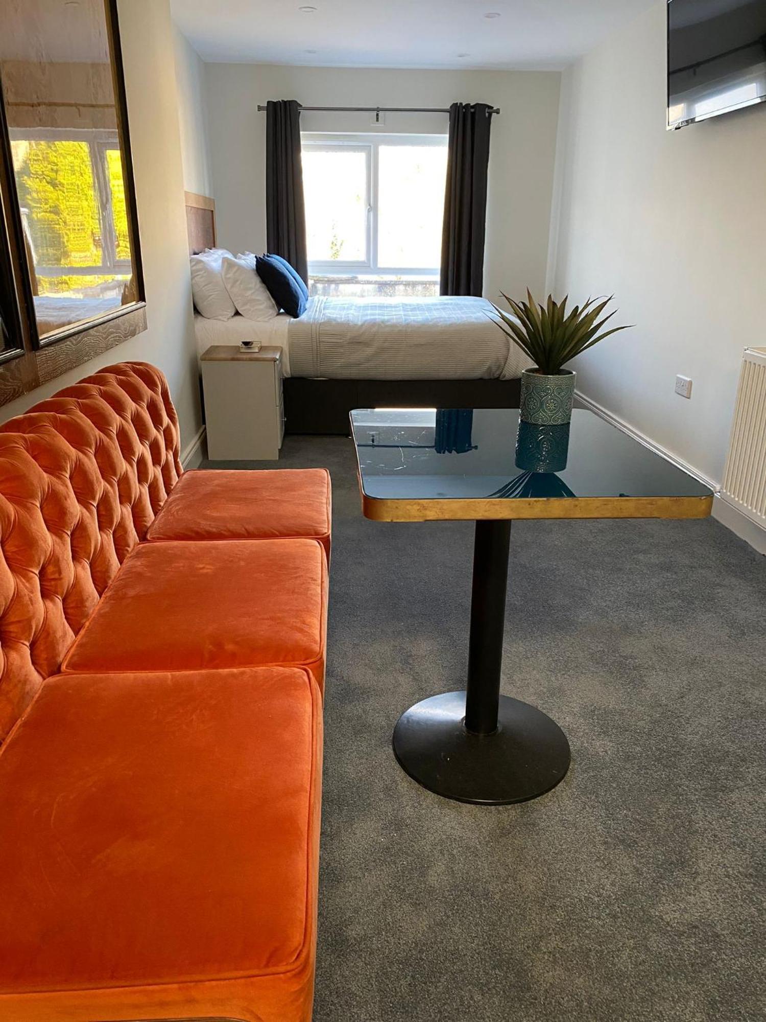 מיינות' 53 Luxury Accommodation מראה חיצוני תמונה