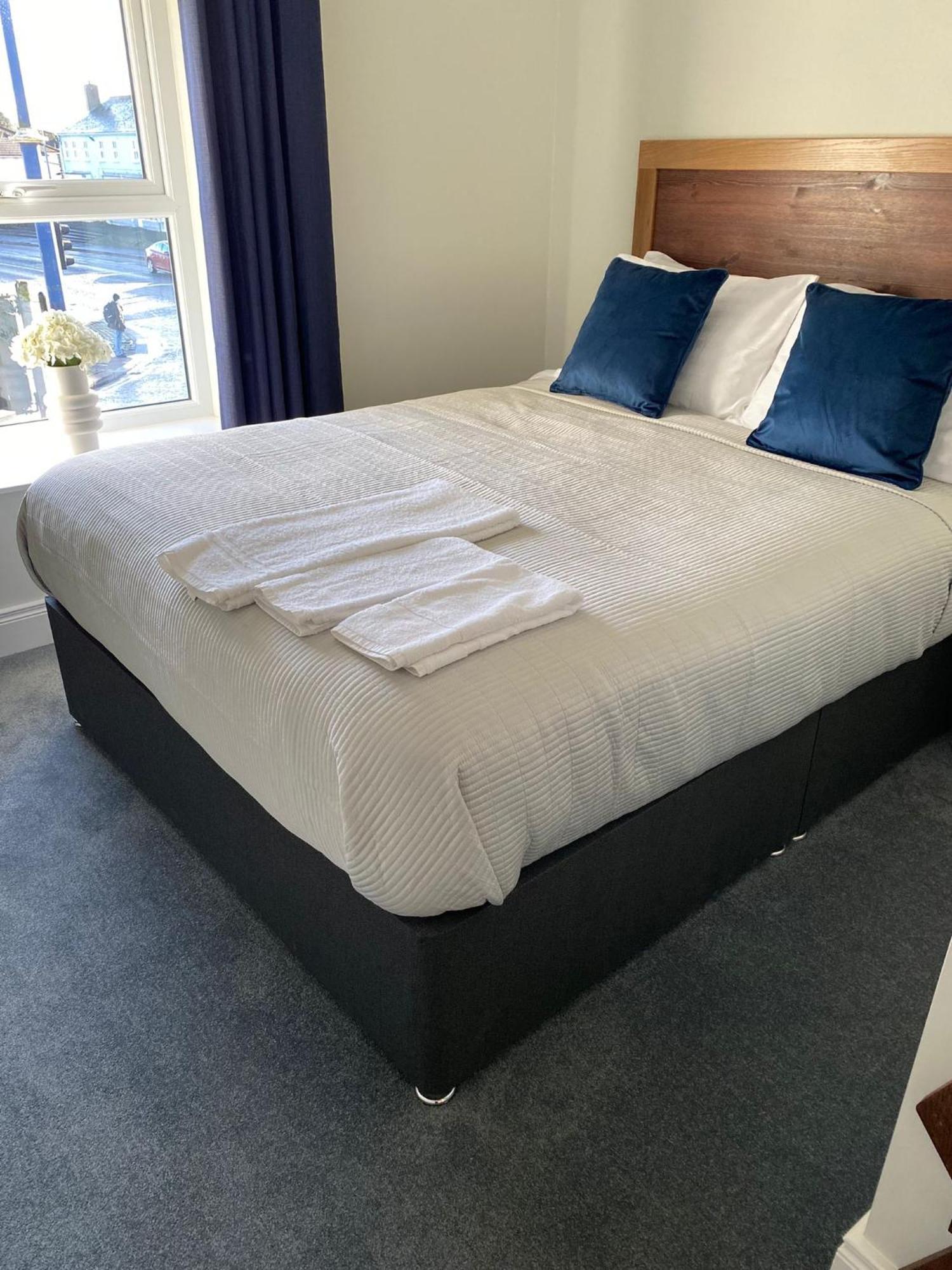 מיינות' 53 Luxury Accommodation מראה חיצוני תמונה